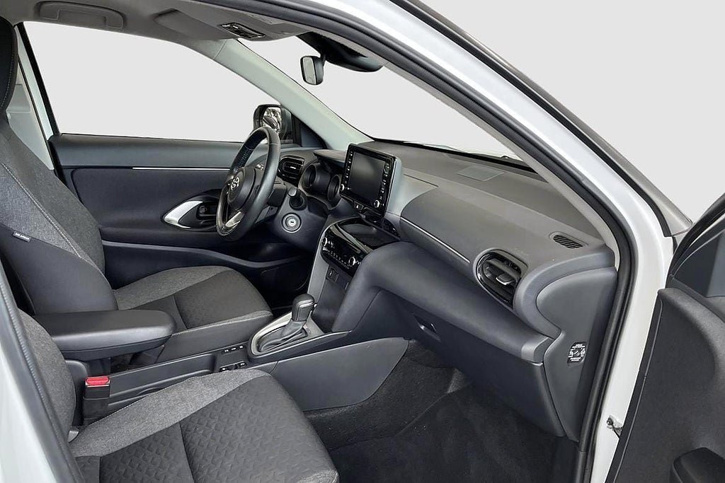 Vehicle Image 9
