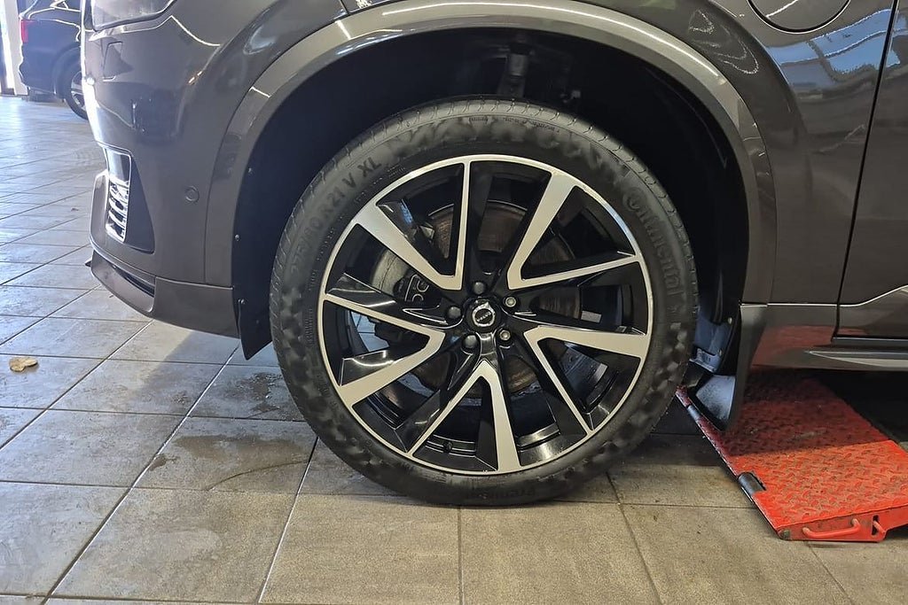 Vehicle Image 17