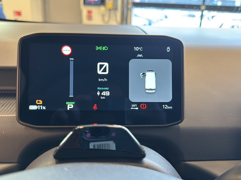 Vehicle Image 17