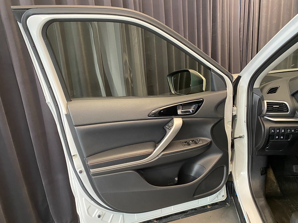 Vehicle Image 33