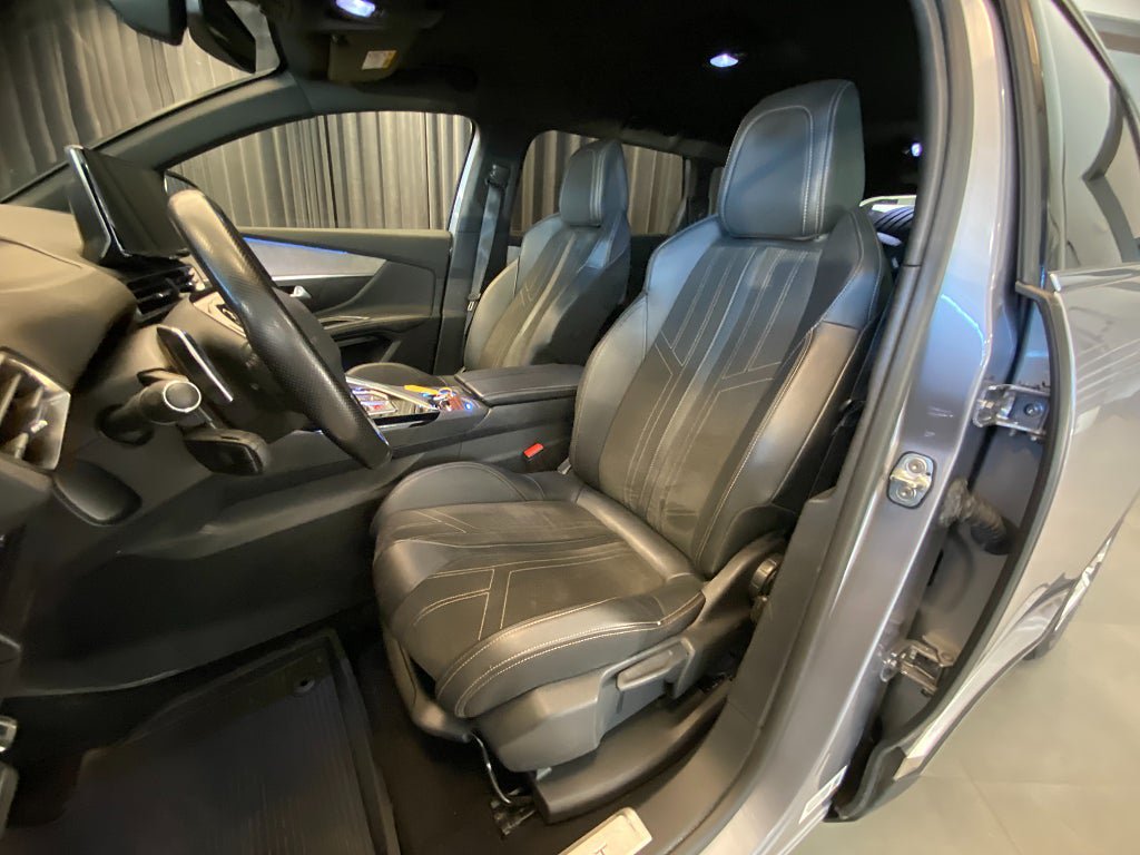 Vehicle Image 20