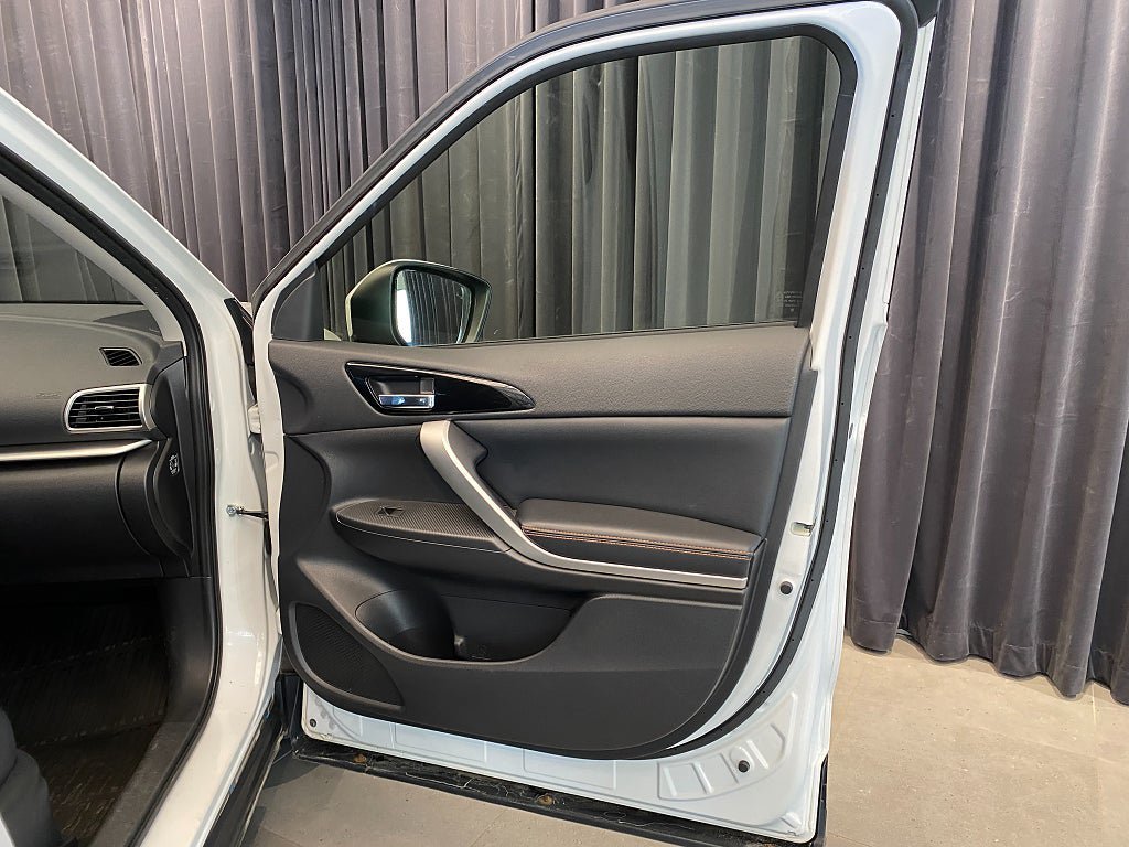 Vehicle Image 35