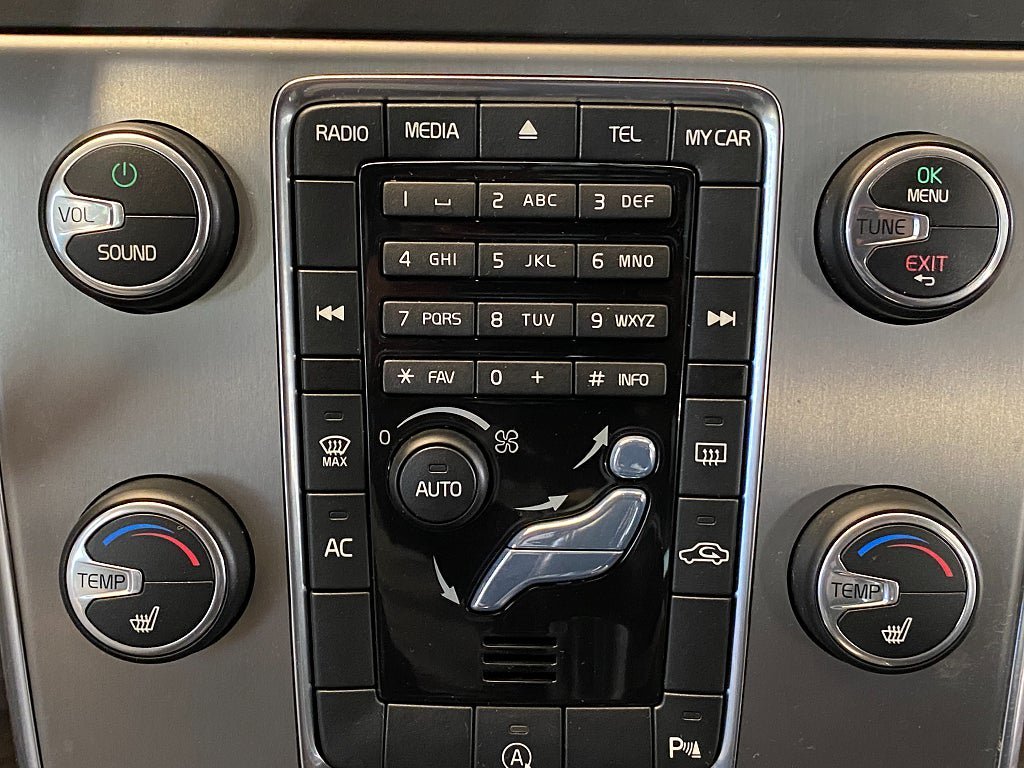 Vehicle Image 46