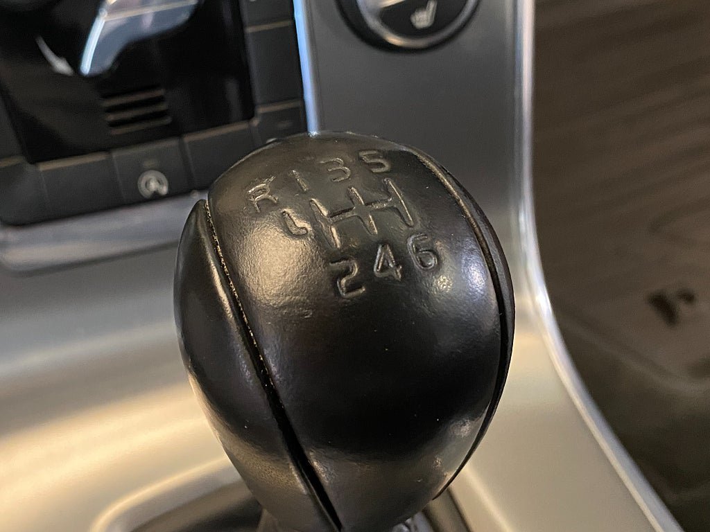 Vehicle Image 48
