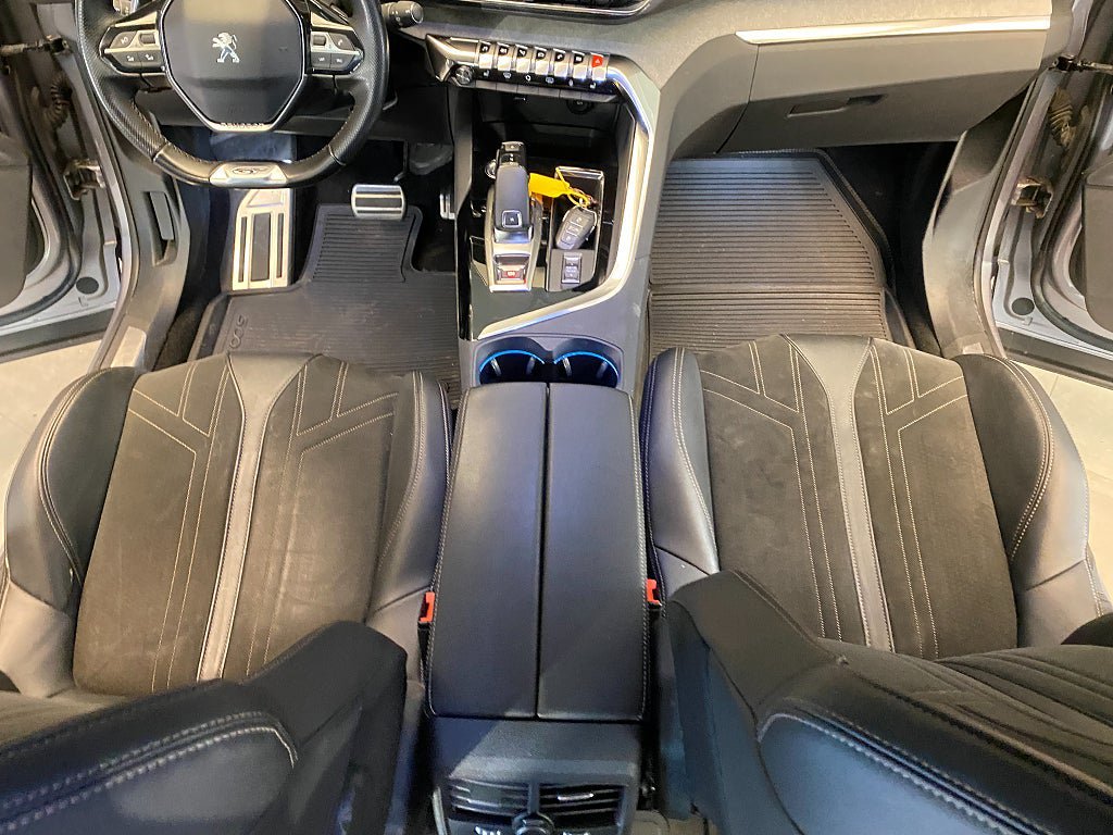 Vehicle Image 41