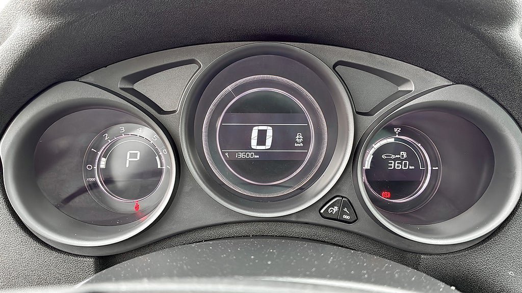 Vehicle Image 13