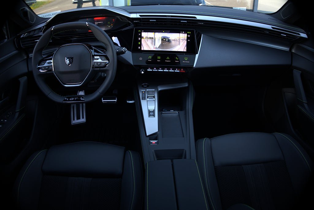 Vehicle Image 22