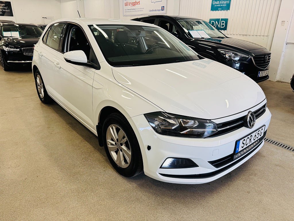 Vehicle Image 12
