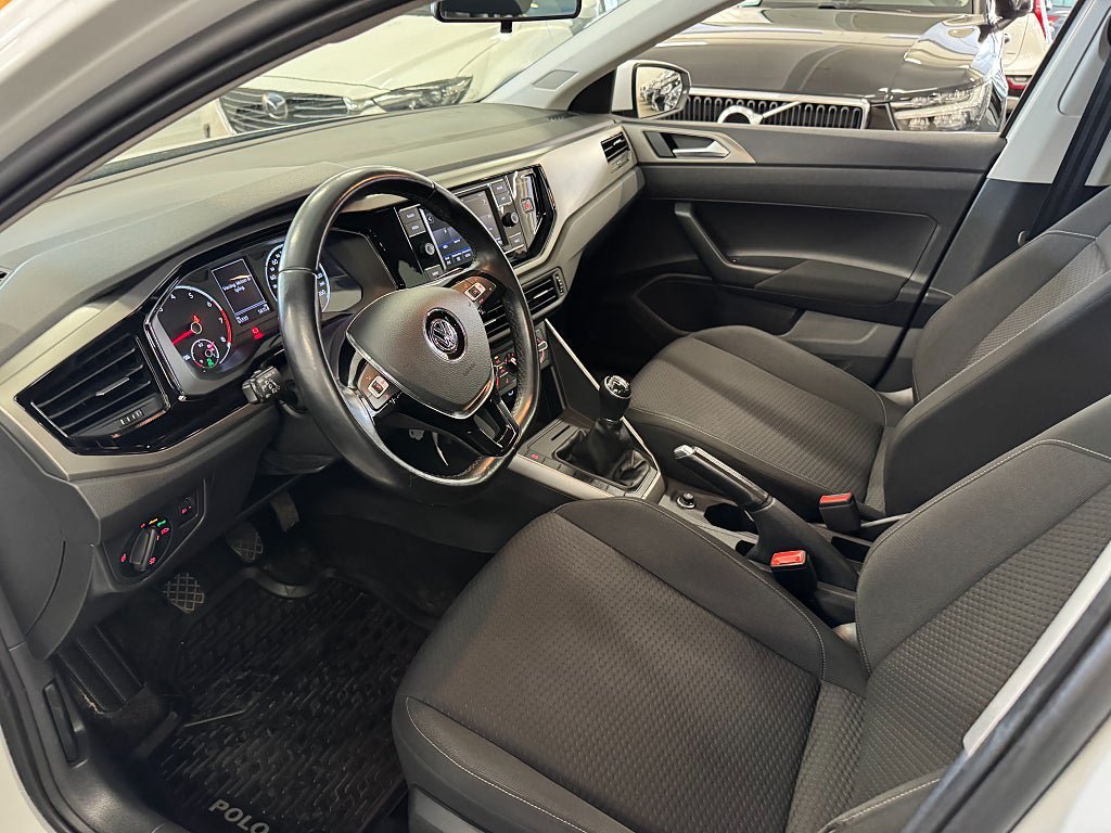 Vehicle Image 19