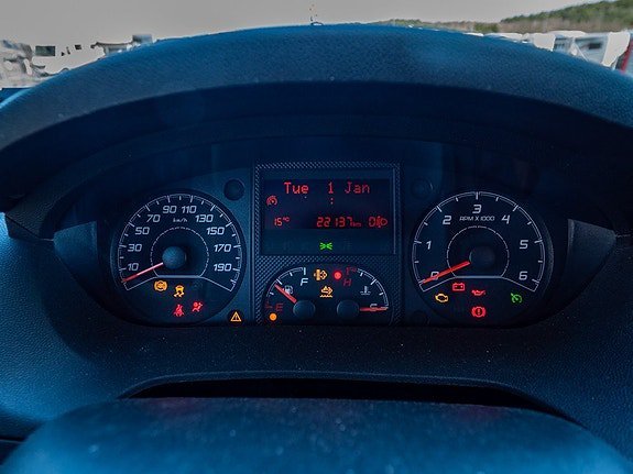 Vehicle Image 17