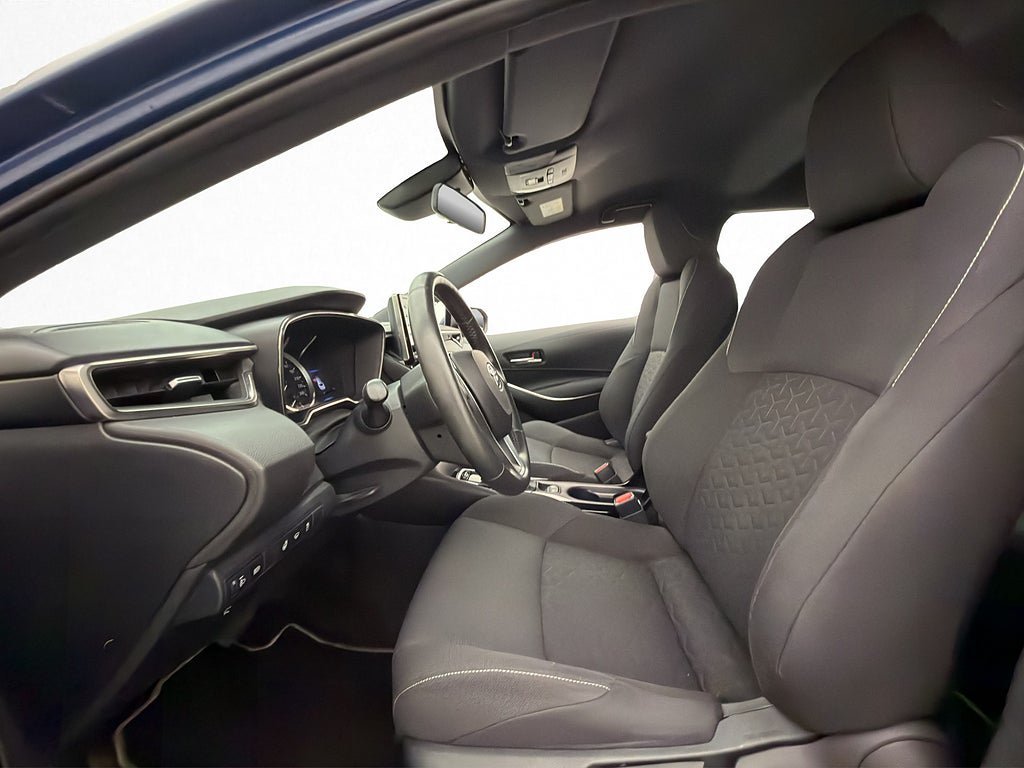 Vehicle Image 10