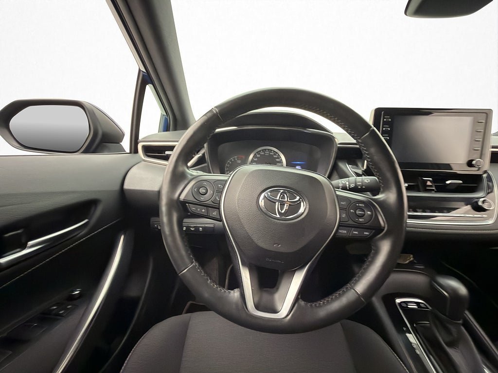 Vehicle Image 11