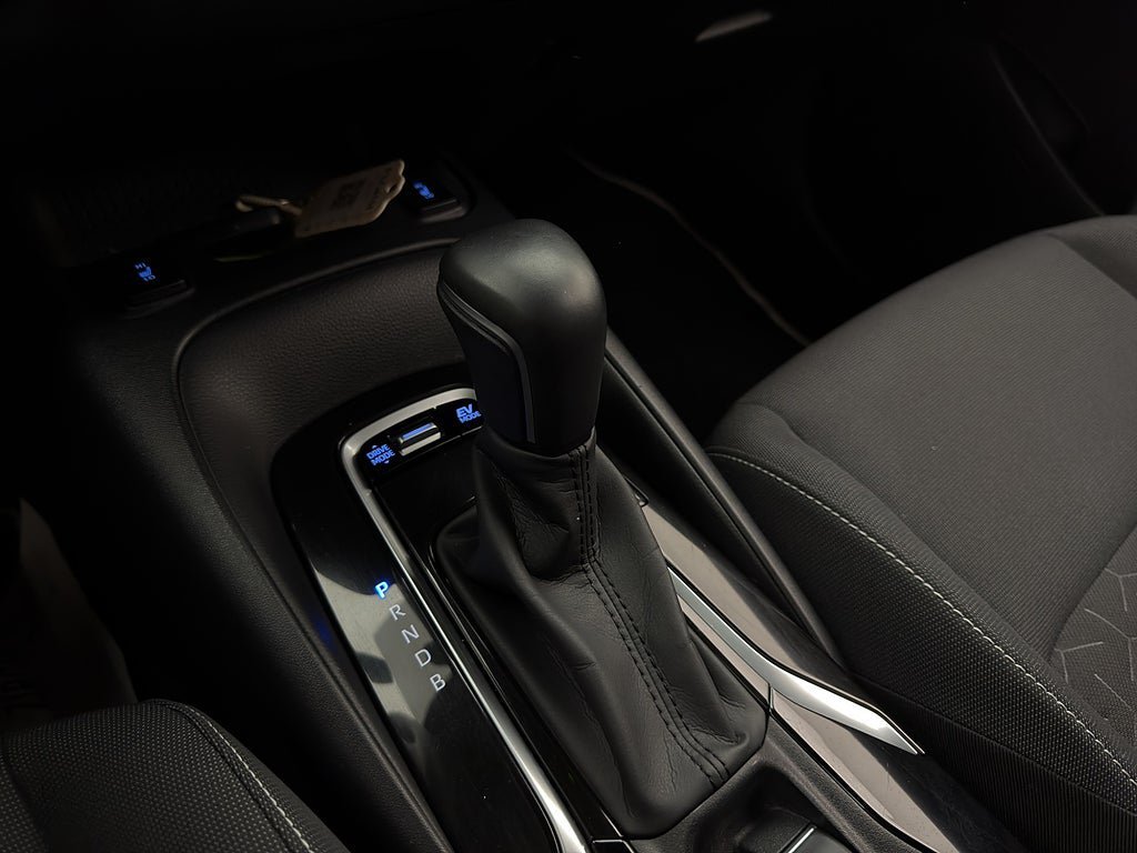 Vehicle Image 21