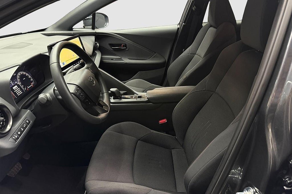 Vehicle Image 9