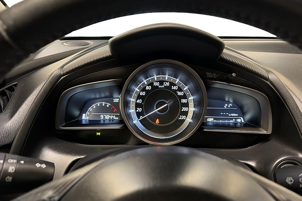 Vehicle Image 21