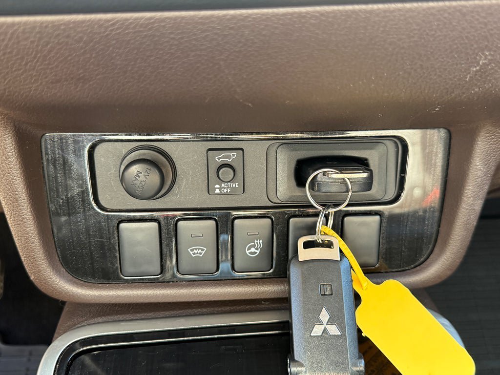 Vehicle Image 19