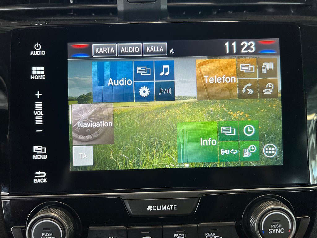 Vehicle Image 11