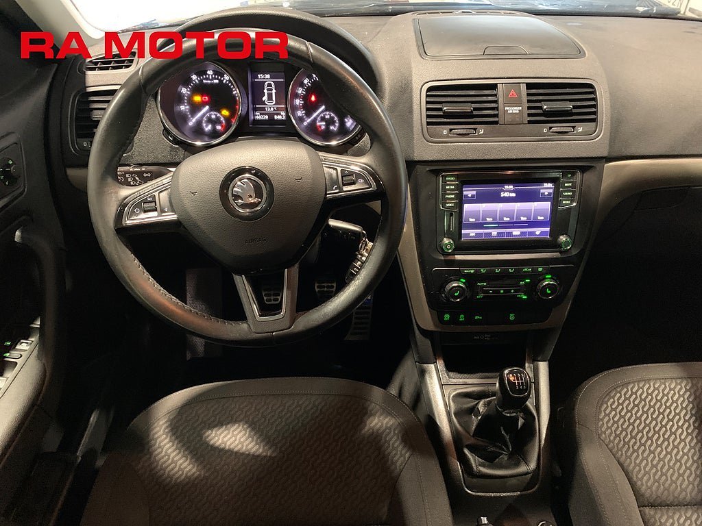 Vehicle Image 12
