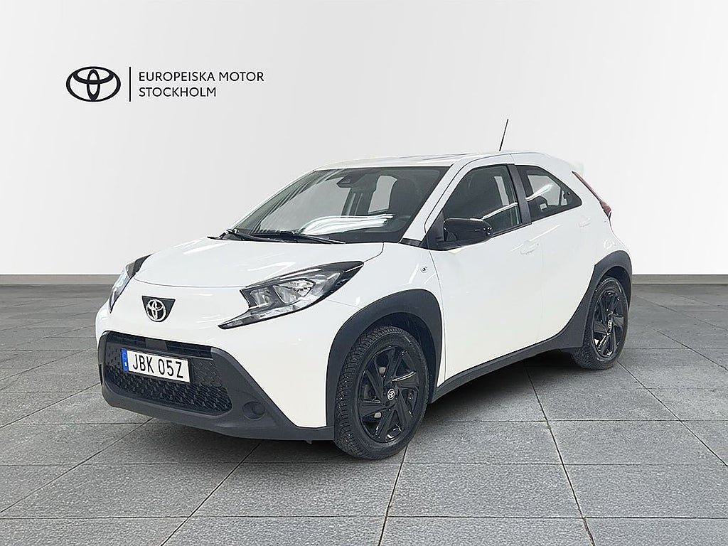 Vehicle Image 1