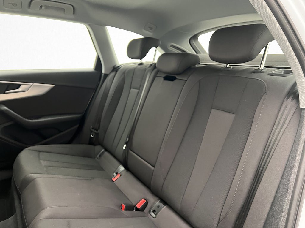 Vehicle Image 15