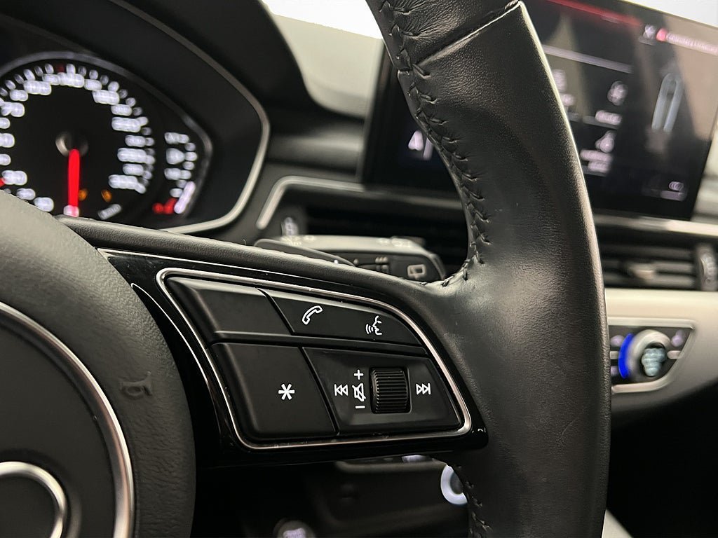 Vehicle Image 28