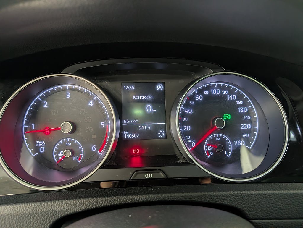 Vehicle Image 12