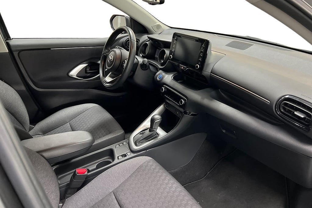 Vehicle Image 6