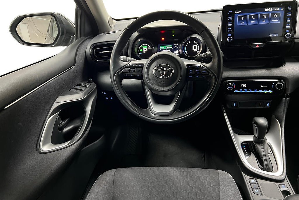 Vehicle Image 9