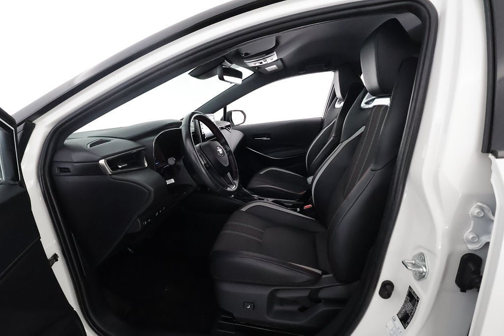 Vehicle Image 10
