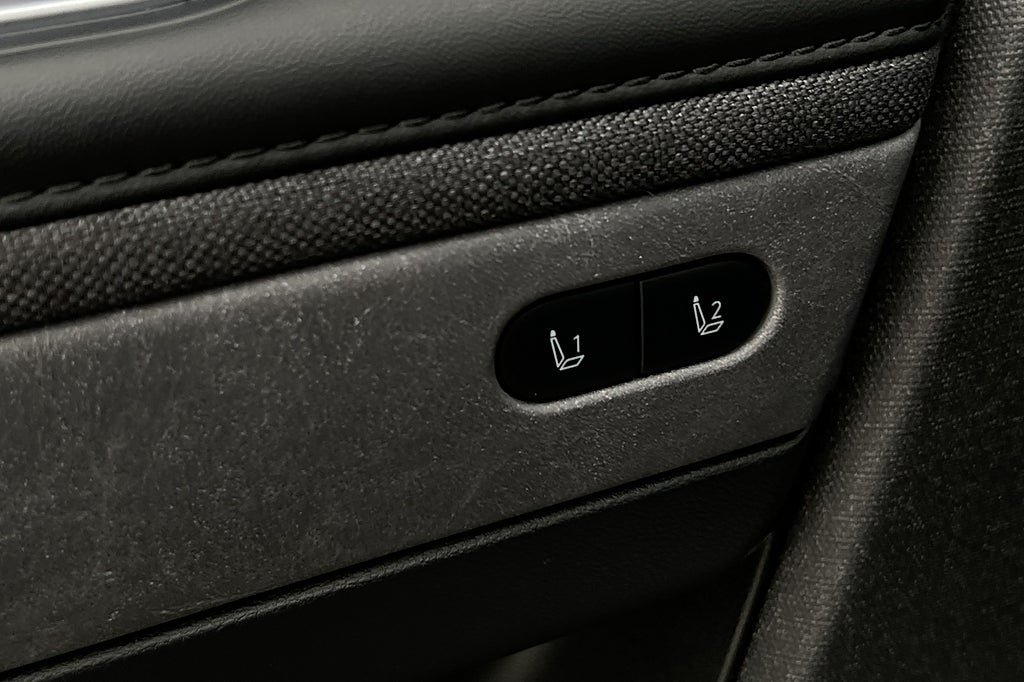 Vehicle Image 27