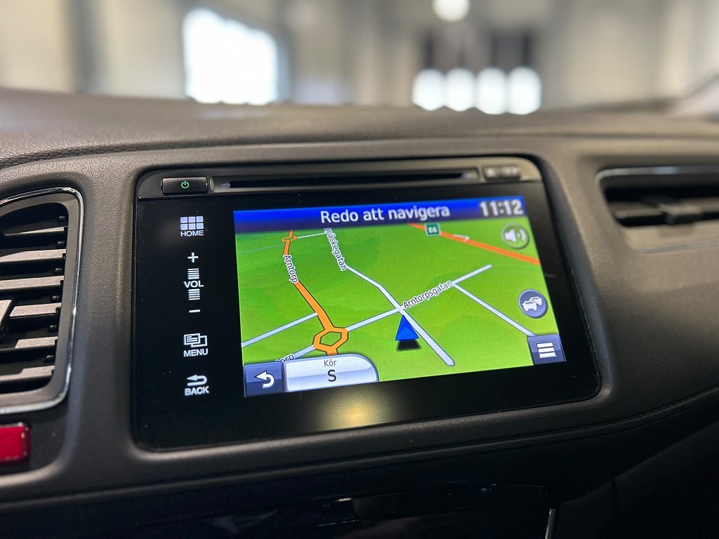 Vehicle Image 12