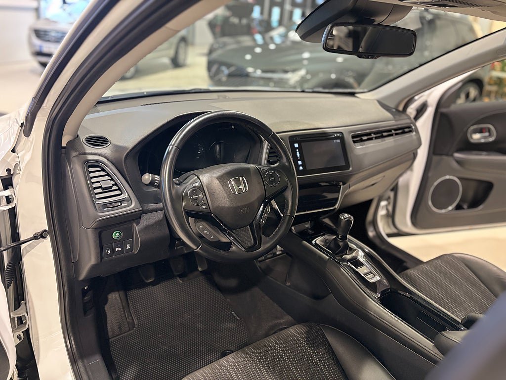 Vehicle Image 23