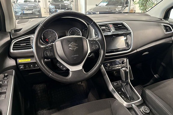 Vehicle Image 9