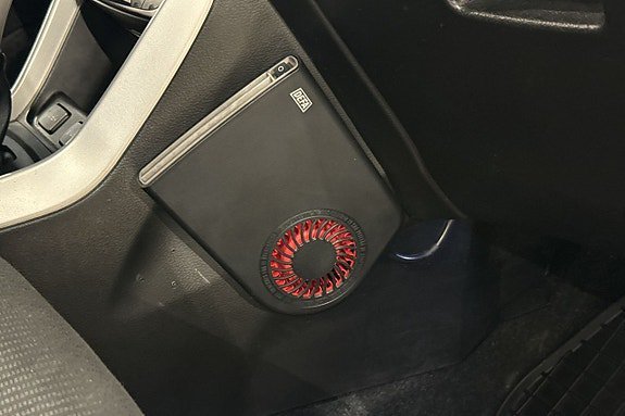 Vehicle Image 22