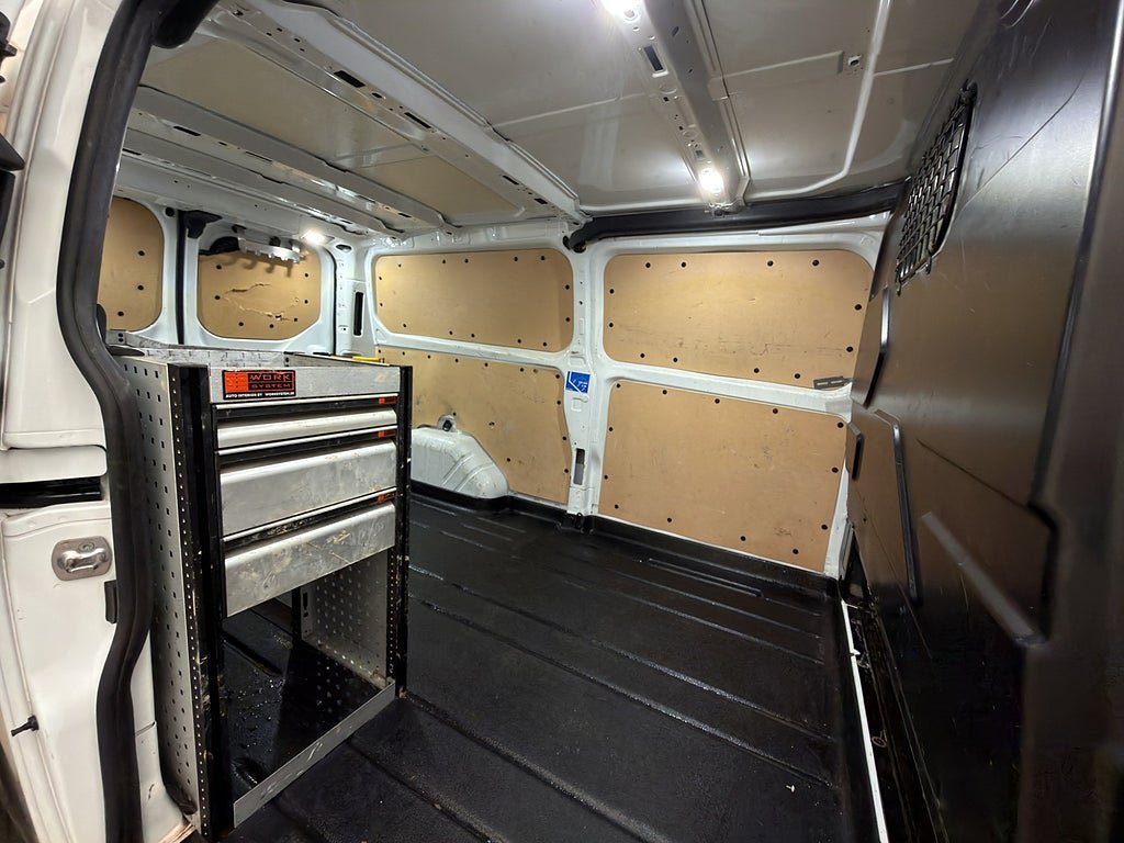 Vehicle Image 14