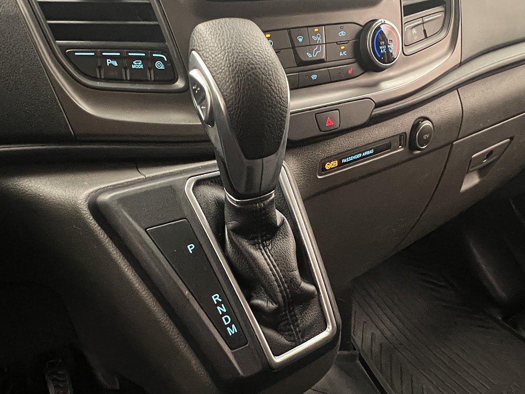 Vehicle Image 24