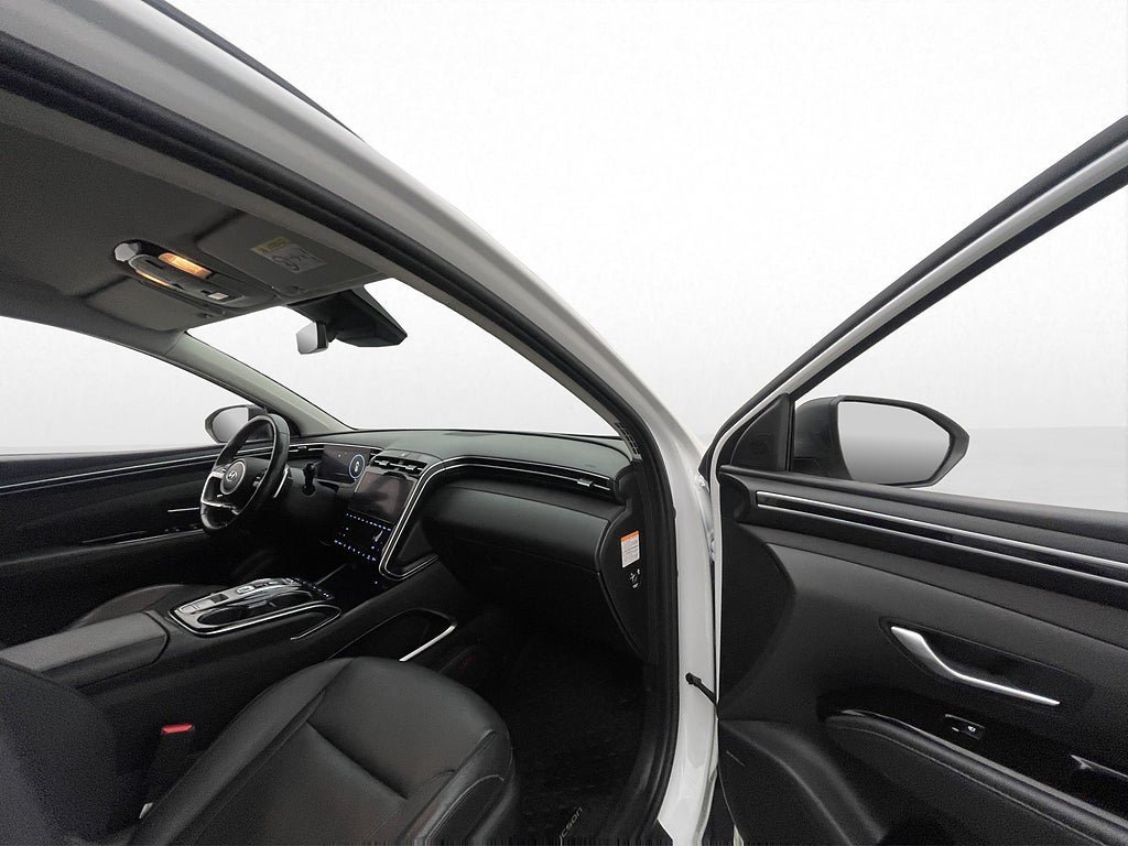 Vehicle Image 33