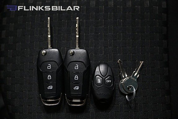 Vehicle Image 30