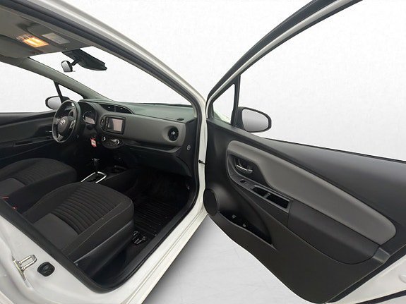 Vehicle Image 26