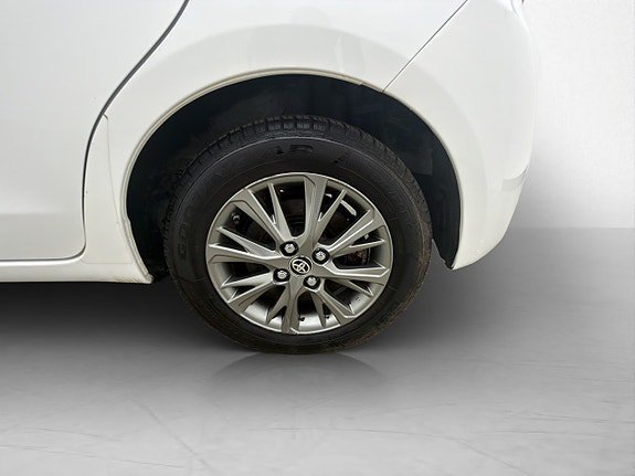 Vehicle Image 30