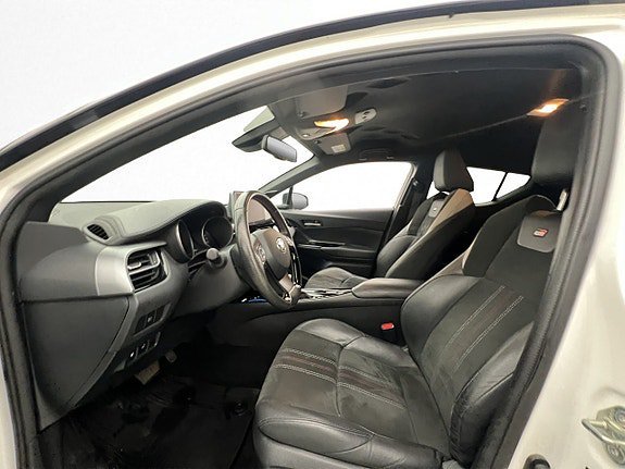 Vehicle Image 10