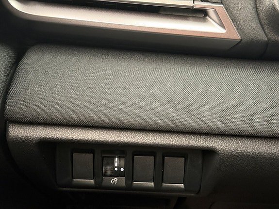 Vehicle Image 27