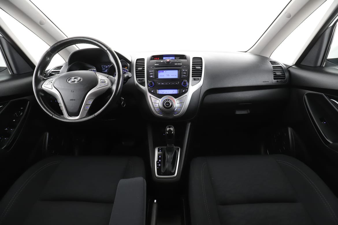 Vehicle Image 13