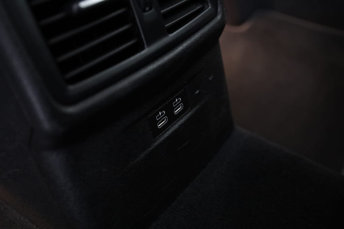 Vehicle Image 38