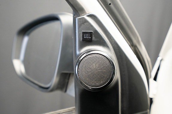 Vehicle Image 19