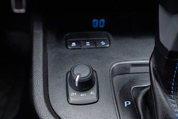 Vehicle Image 26