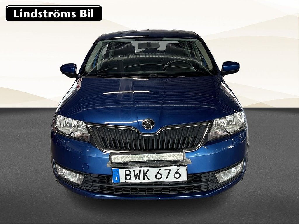 Vehicle Image 6
