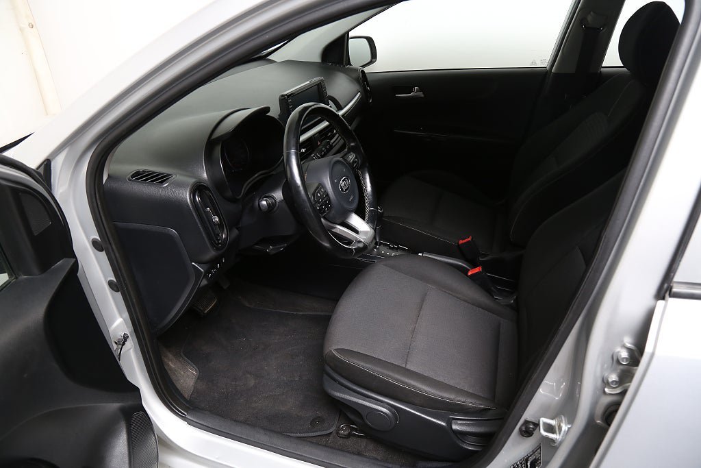 Vehicle Image 11