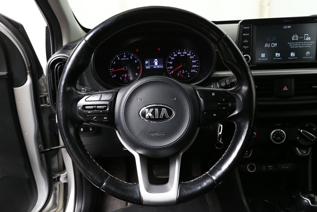 Vehicle Image 16