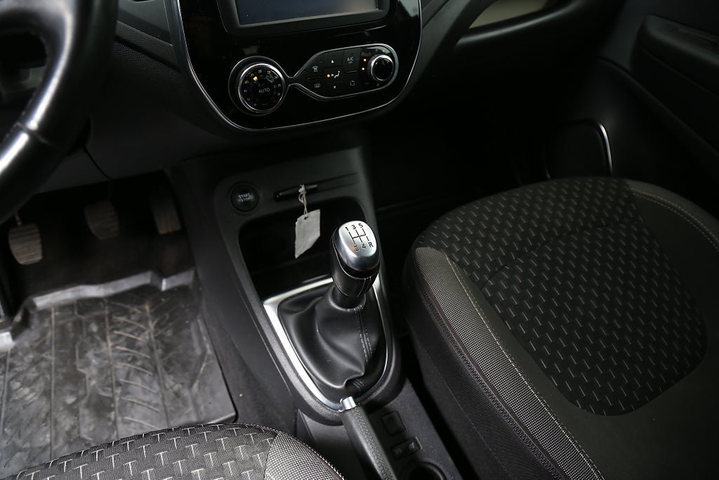 Vehicle Image 22